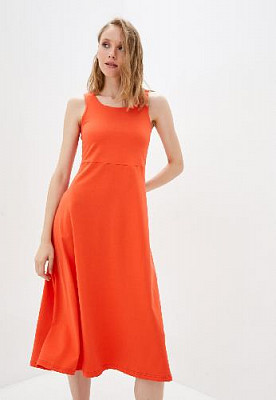 Dress color: Orange