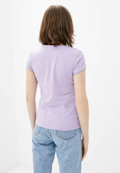 T-shirt with untreated edges