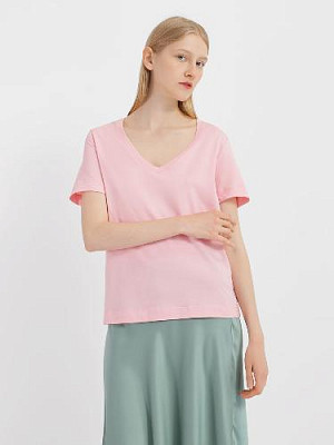 T-shirt of a free cut color: Pink