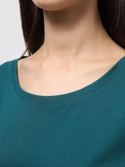 T-shirt with round collar