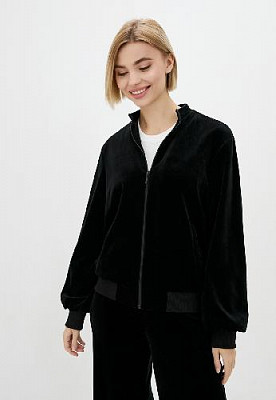 Bomber jacket color: Black