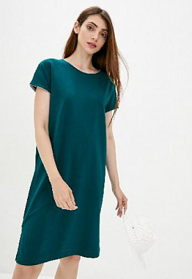 Dress color: Dark turquoise