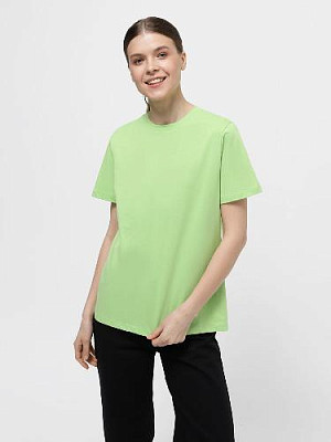 T-shirt color: Light green