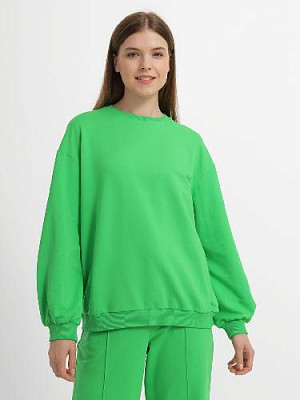 Sweatshirt color: Bright green