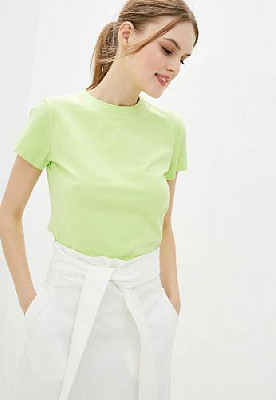 T-shirt color: Light green