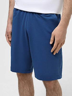Shorts color: Blue