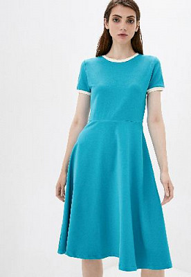 Dress color: Blue