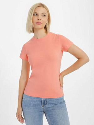 T-shirt color: Apricot
