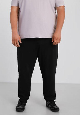 Pants color: Black