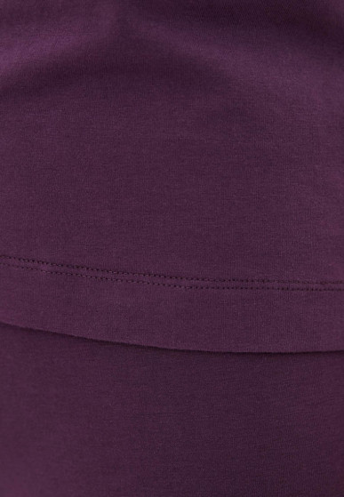 T-shirt with untreated edges