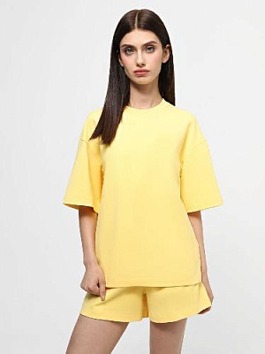 T-shirt color: Pale yellow
