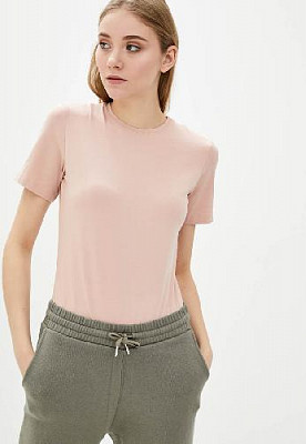Body T-shirt color: Dusty Rose