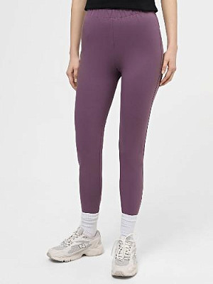 Leggings color: Purple