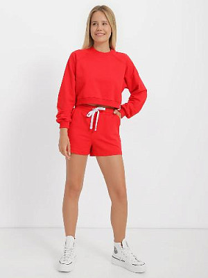 Shorts color: Red
