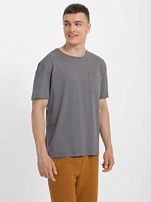 T-shirt color: Grey