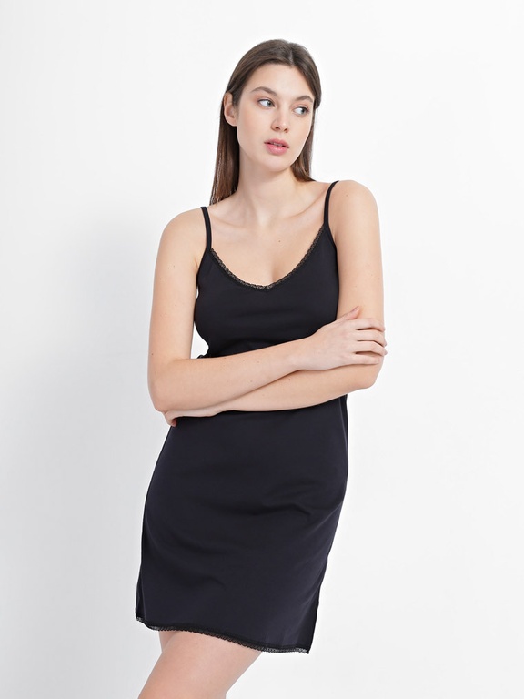 Night shirt on the straps