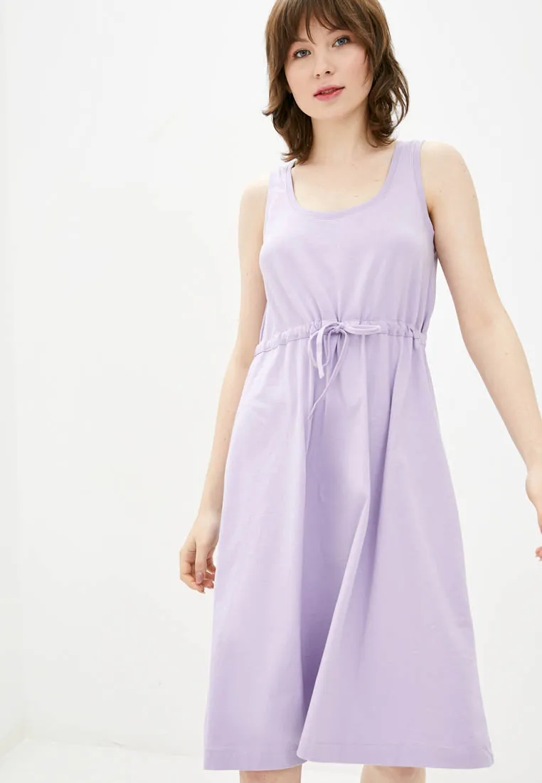 Dress with string