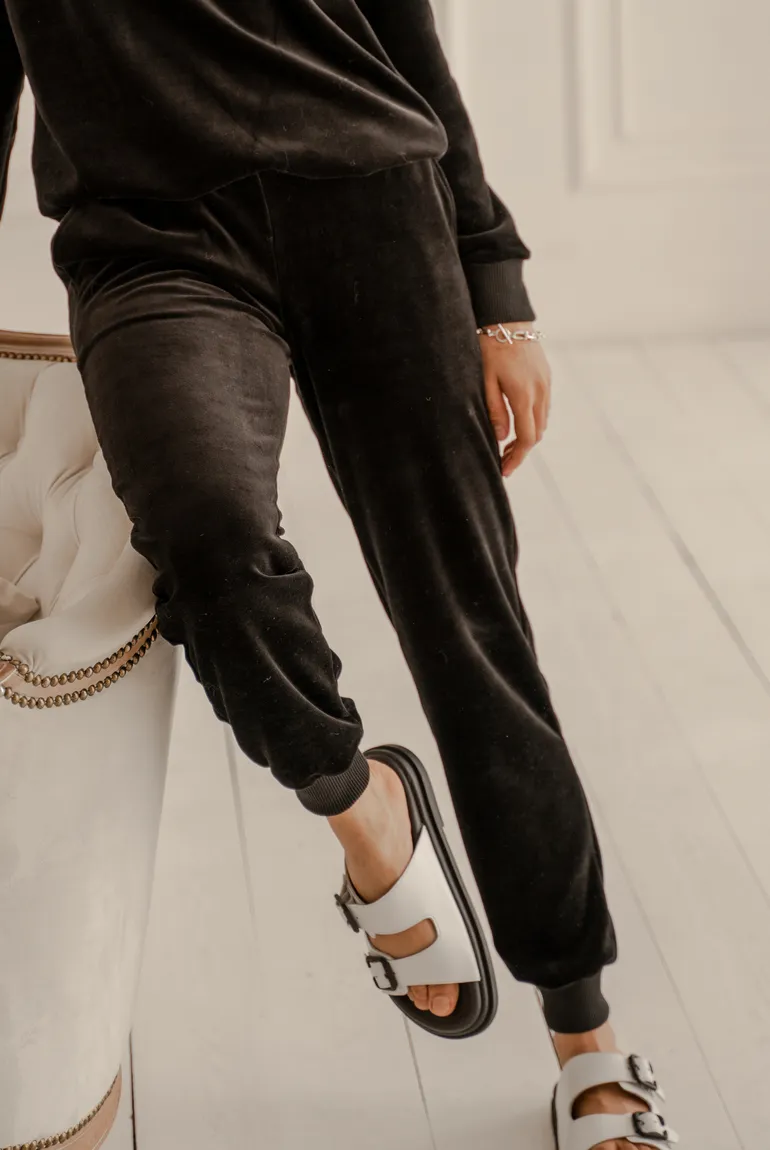 Штани велюрові