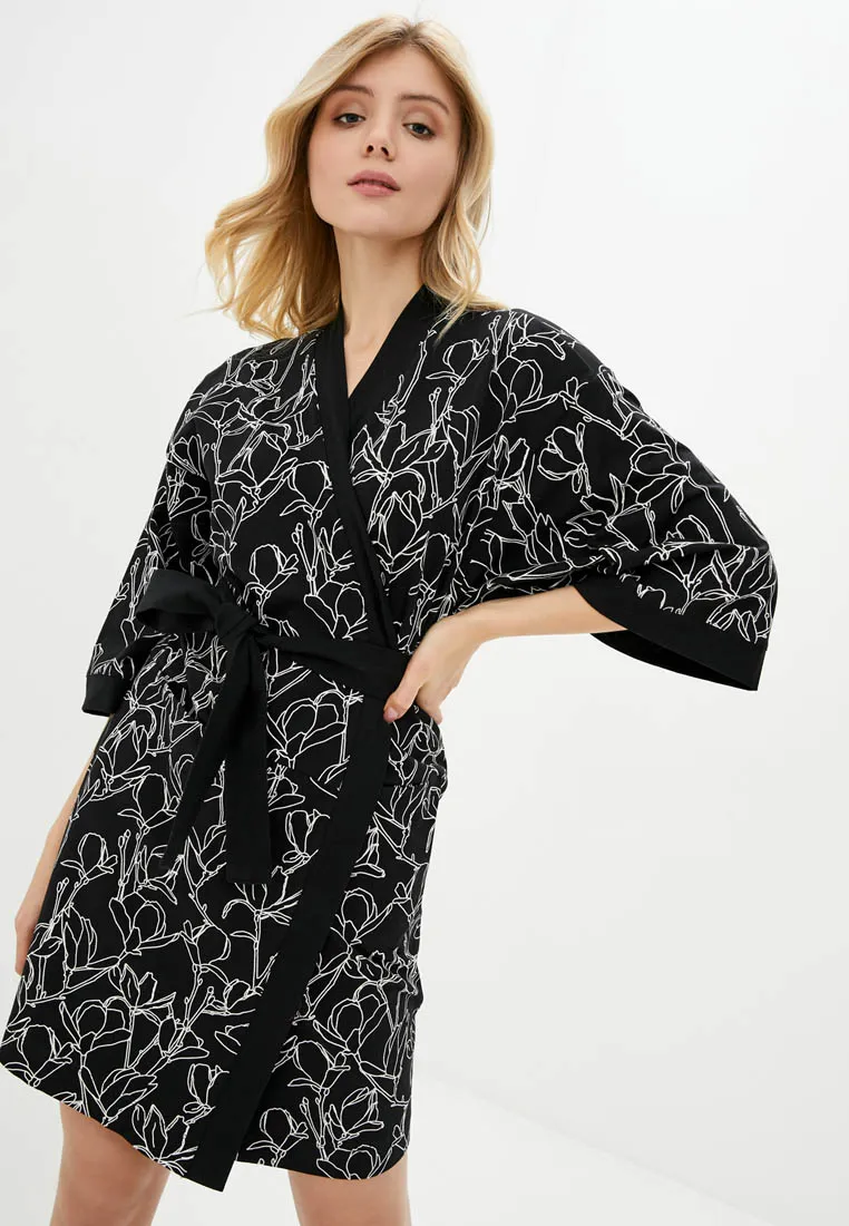 Robe with print