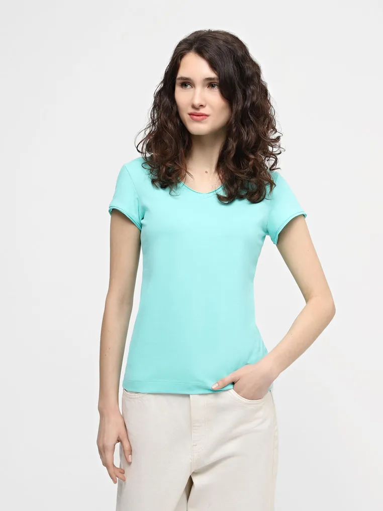 Футболка з необробленими краями