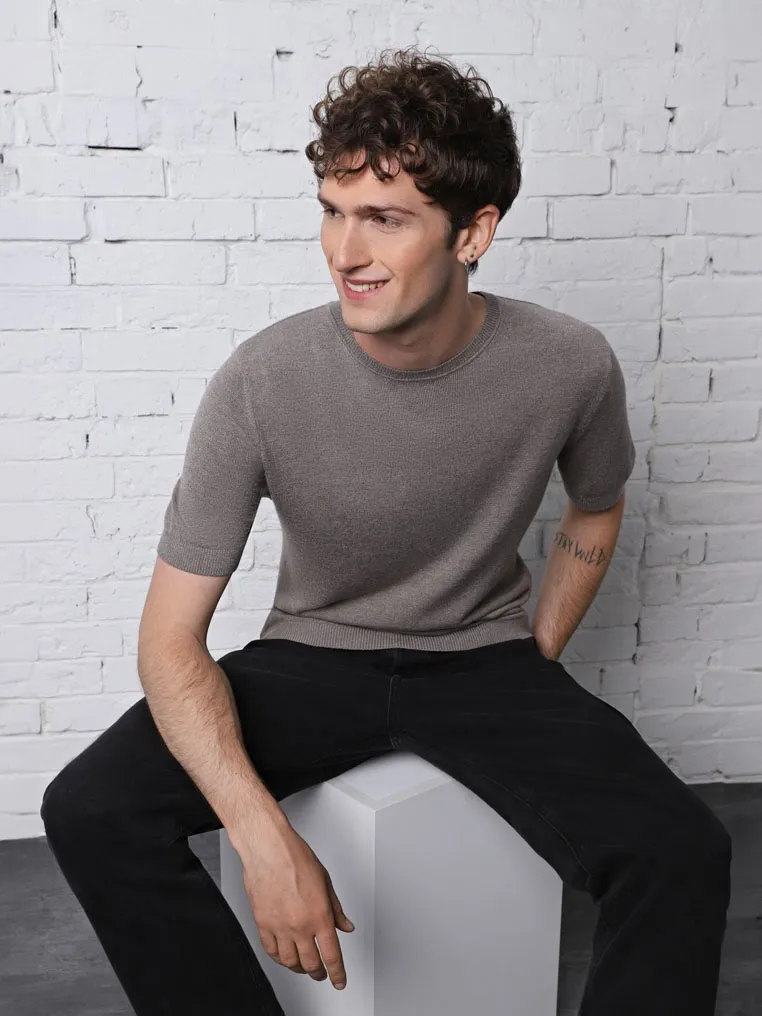 Футболка в'язана