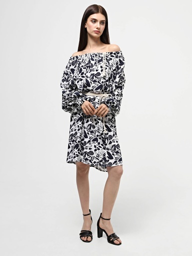 Dress with a print
