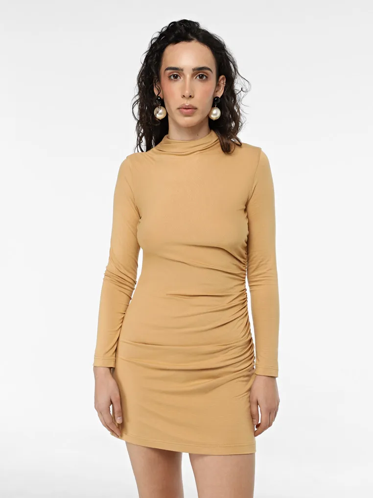 Сукня жіноча з драпіровкою