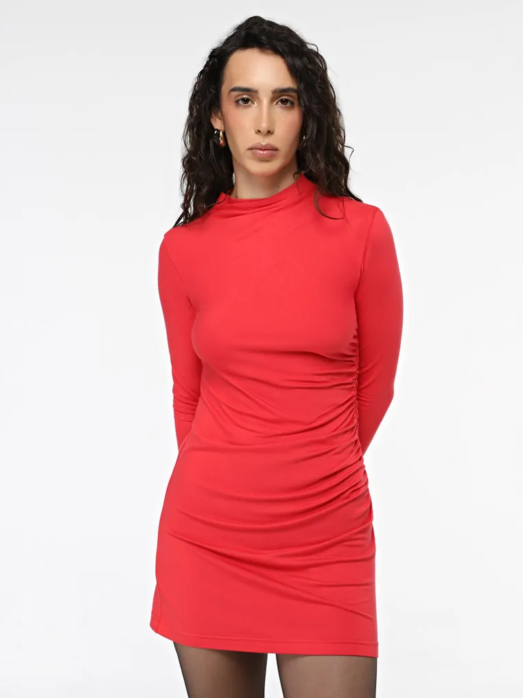 Сукня жіноча з драпіровкою